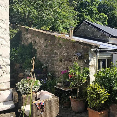 度假居 Beautiful Renovated Stone House For Dog Friendly, Quayside Location *