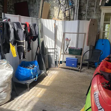 Nyaraló Beautiful Renovated Stone House For Dog Friendly, Quayside Location