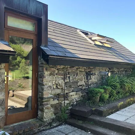 度假居 Beautiful Renovated Stone House For Dog Friendly, Quayside Location 纽波特