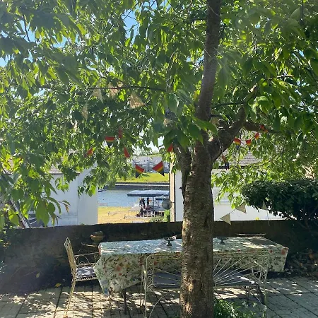 Beautiful Renovated Stone House For Dog Friendly, Quayside Location 度假居 纽波特