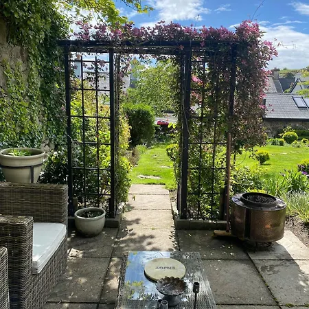 Beautiful Renovated Stone House For Dog Friendly, Quayside Location