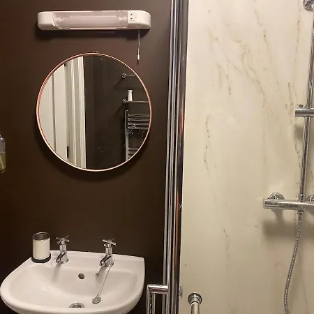 Beautiful Renovated Stone House For Dog Friendly, Quayside Location