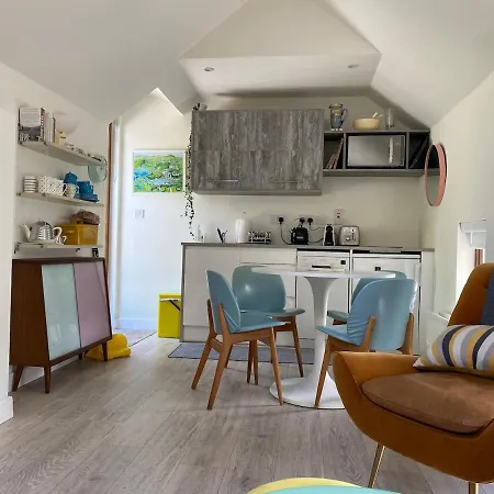 Holiday home Beautiful Renovated Stone House For Dog Friendly, Quayside Location *