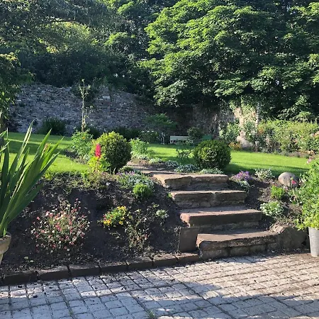 Beautiful Renovated Stone House For Dog Friendly, Quayside Location *