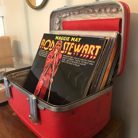 度假居 Beautiful Renovated Stone House For Dog Friendly, Quayside Location 纽波特